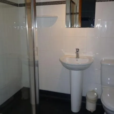 Bridge 21, Within Walking Distance Of Town Centre, Strictly No Pets Nyaraló Keswick