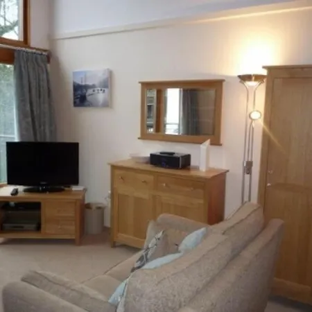 Bridge 21, Within Walking Distance Of Town Centre, Strictly No Pets * Keswick (Cumbria)