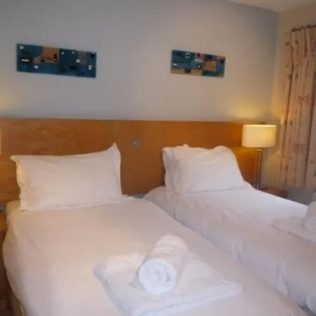 Bridge 21, Within Walking Distance Of Town Centre, Strictly No Pets * Keswick (Cumbria)